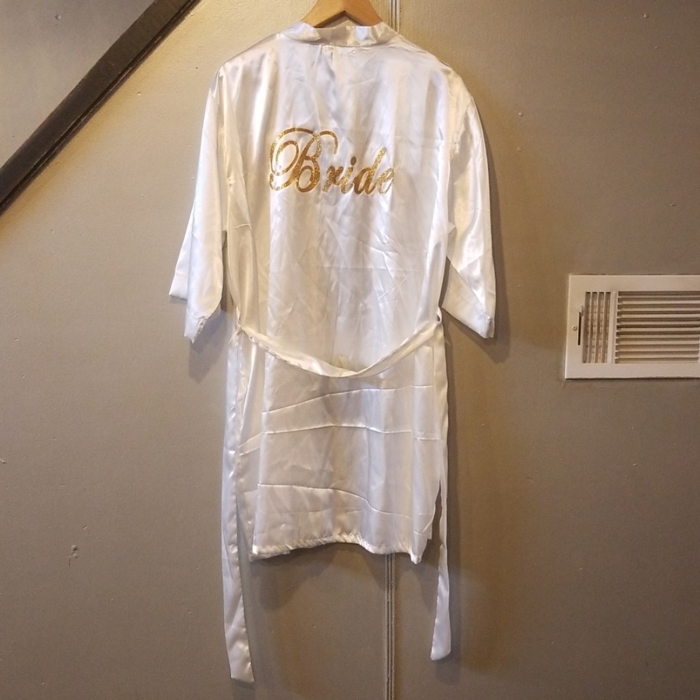 Bride Robe - Picture 3 of 5